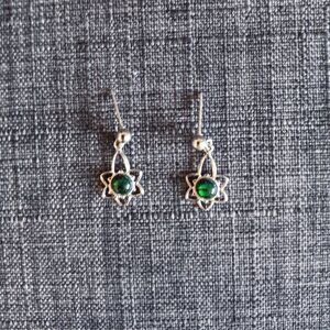 Vintage silver and green colored star earrings for pierced ears